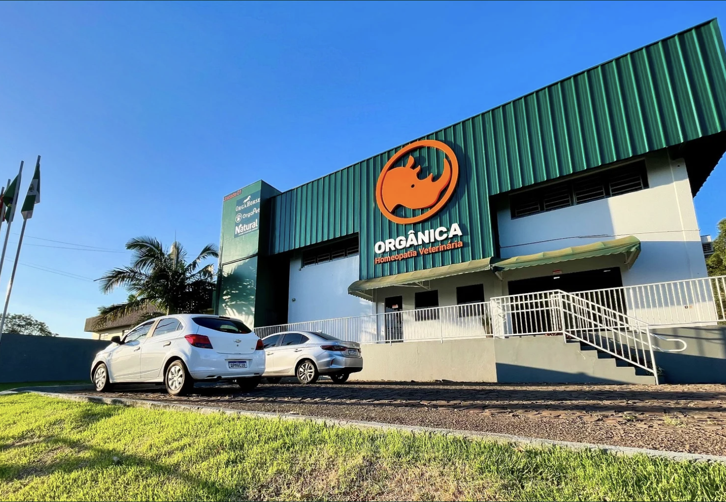 Fachada da sede da Orgânica Homeopatia Veterinária em Chapecó (SC)